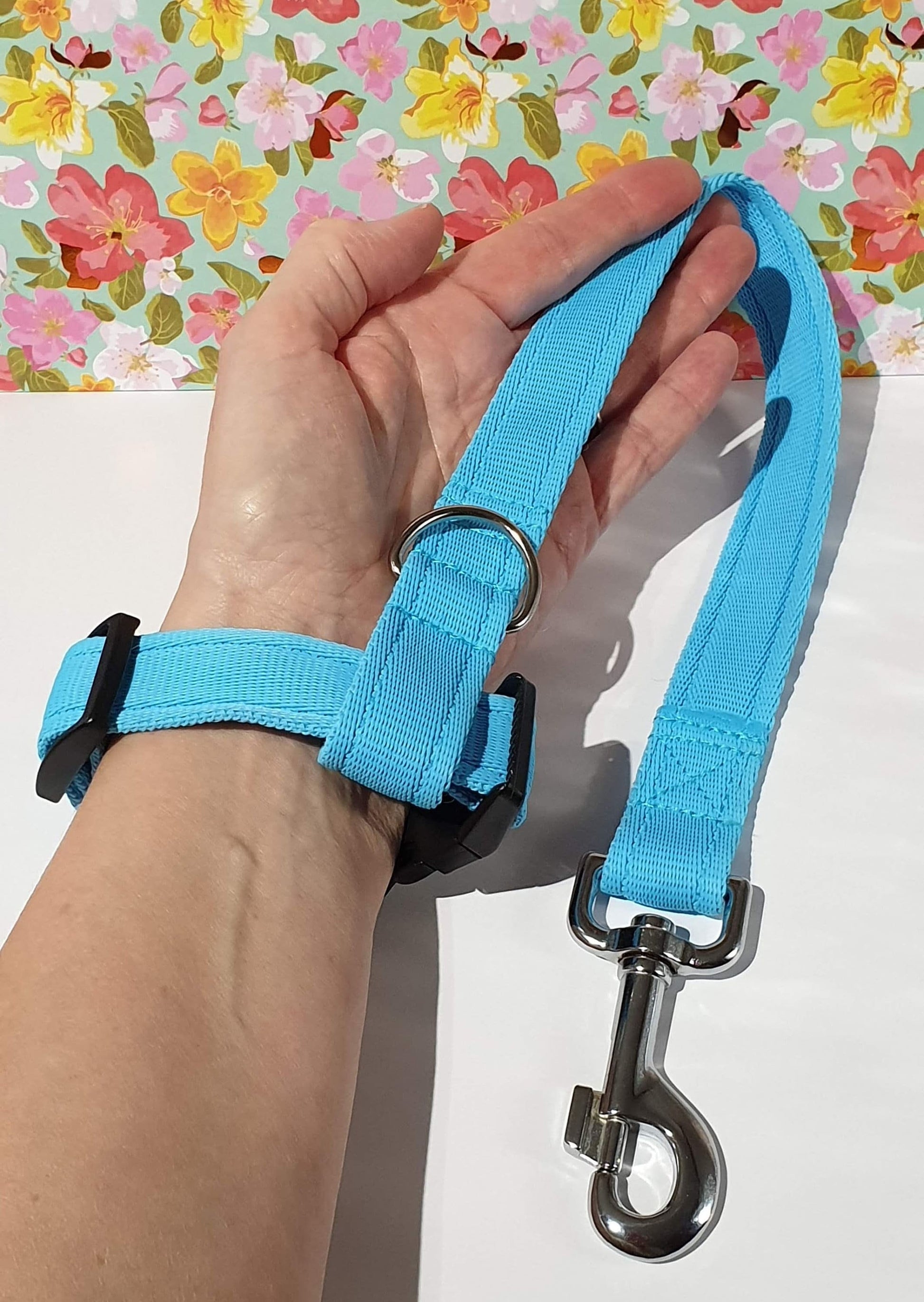 The Original Lead Secure™ Wrist Strap / Wriststrap Dog Lead Safety from Theft and Loss Dog Safety Strap anti Theft Attachment Choose Colour
