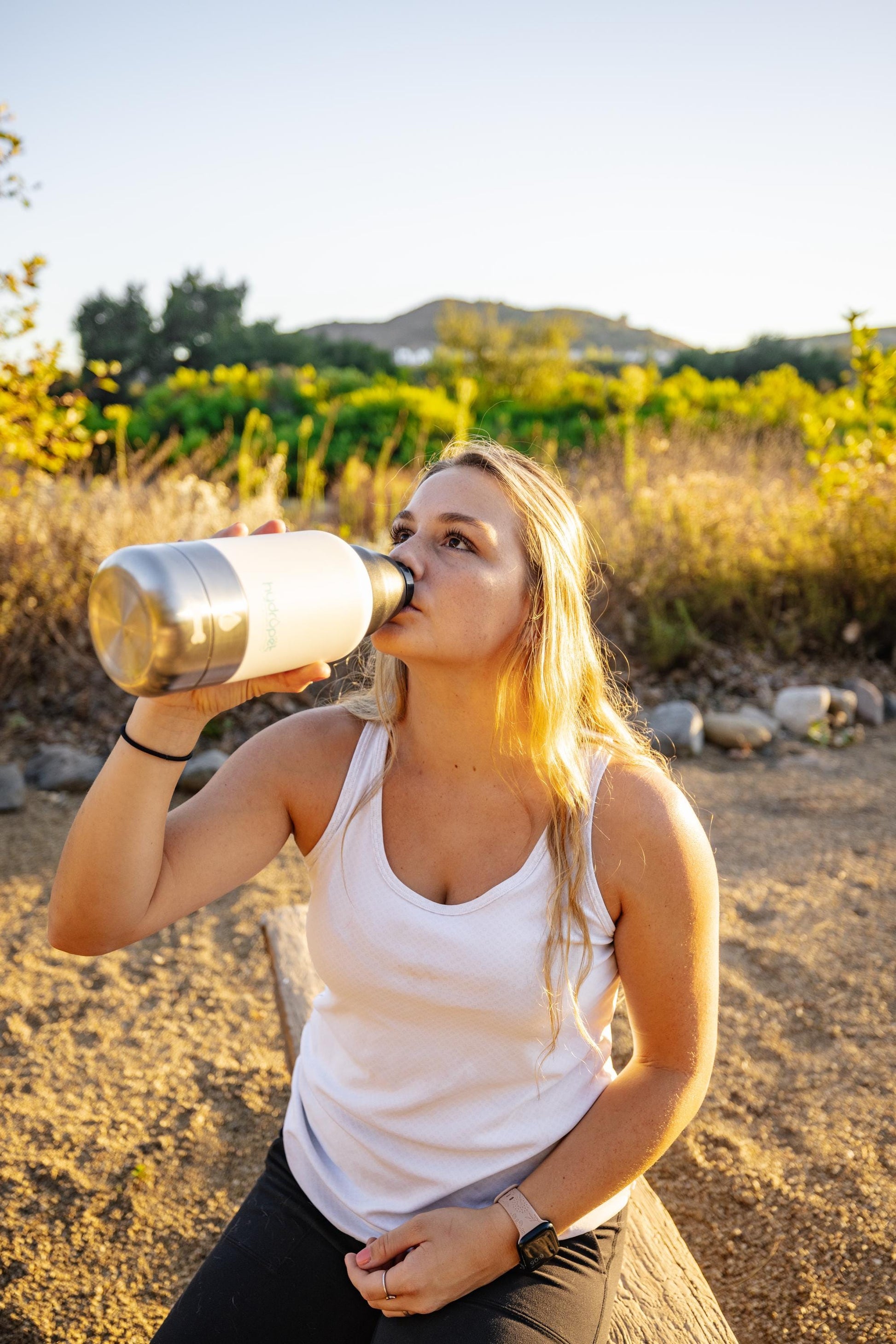 Hydropet Dog Water Bottle: Stainless Steel with Dual Bowls & Neoprene Bag