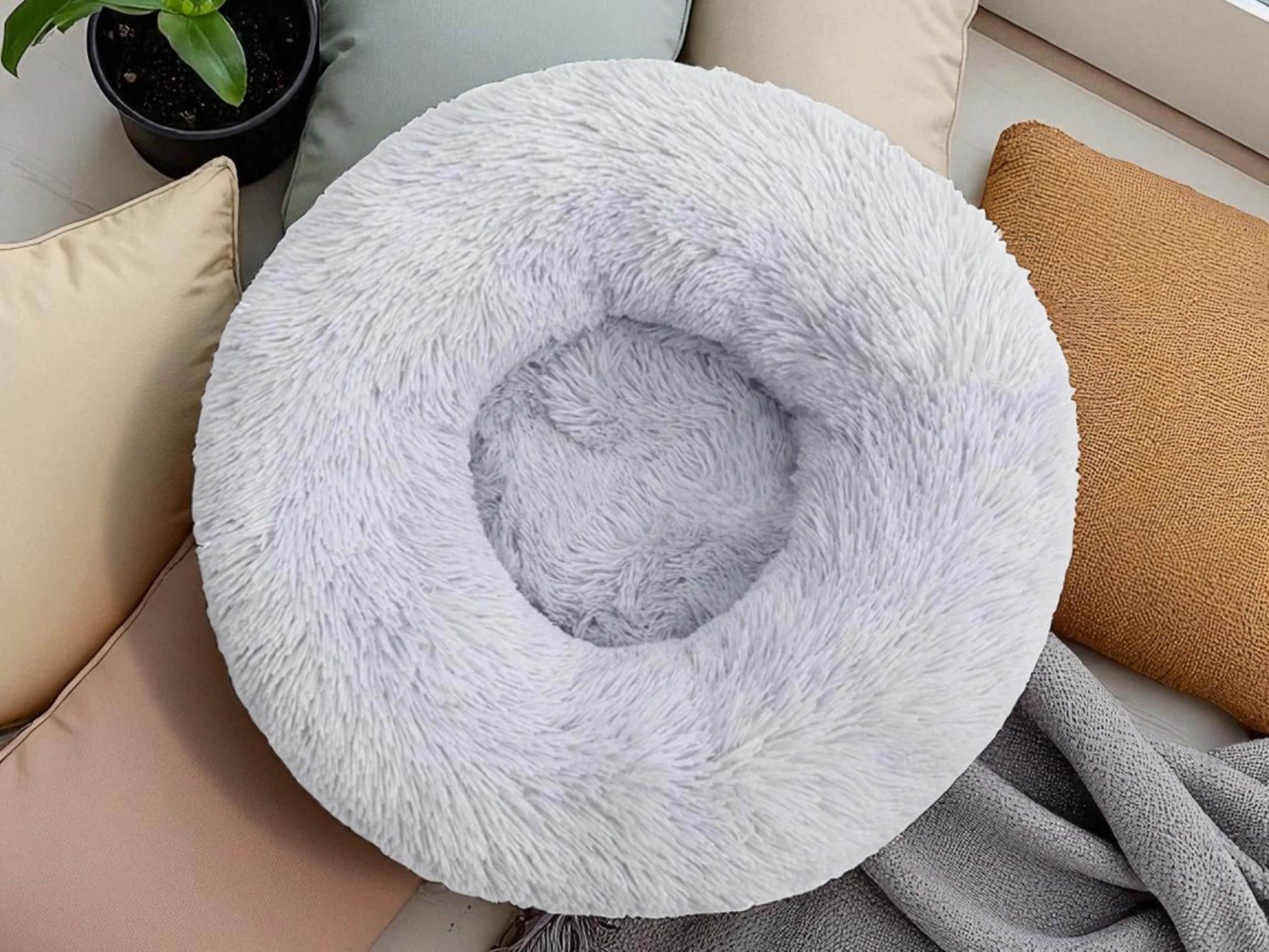 Fluffy Plush Calming Pet Bed: Winter Warm Dog & Cat Bed